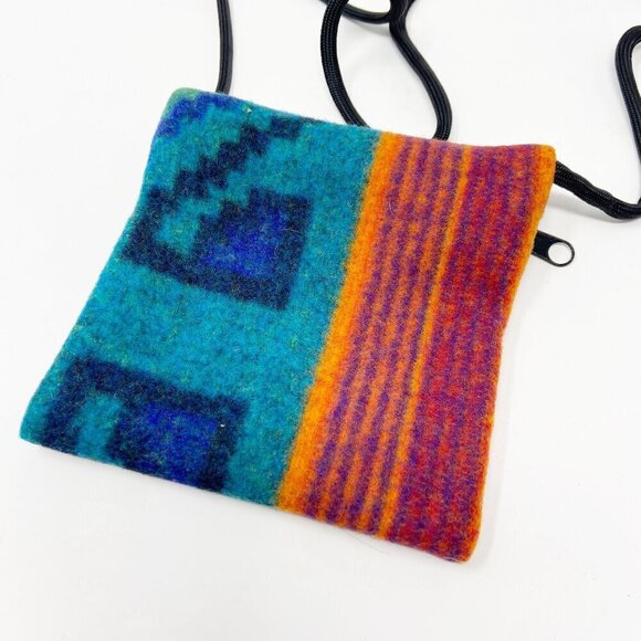 Pendleton Blanket Zip Crossbody Pouch Turtle Embroidery - Picture 5 of 8